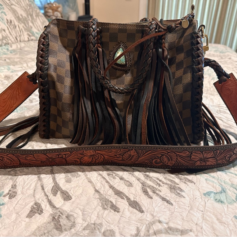 Authentic Louis Vuitton barrel purse. - Picture 8 of 8